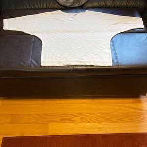 ny&c soft white 3/4 sleeve sweater